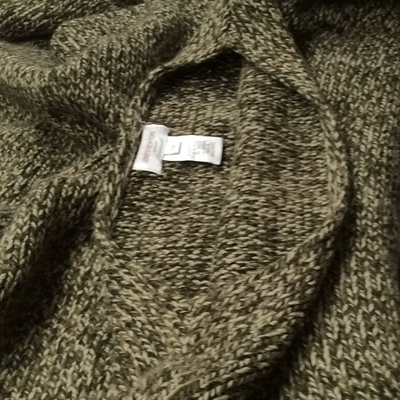 Woman’s boatneck long sleeve sweater - Picture 7 of 7